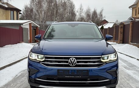 Volkswagen Tiguan II, 2021 год, 4 350 000 рублей, 3 фотография