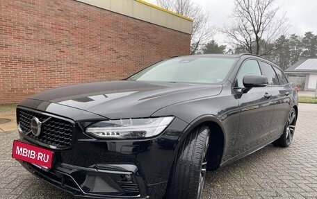 Volvo V90 II, 2023 год, 6 985 000 рублей, 3 фотография