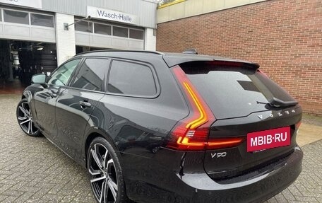 Volvo V90 II, 2023 год, 6 985 000 рублей, 4 фотография