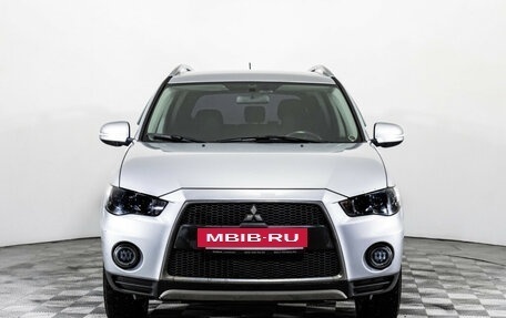 Mitsubishi Outlander III рестайлинг 3, 2010 год, 900 000 рублей, 2 фотография