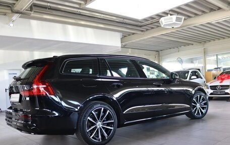 Volvo V60 II, 2023 год, 5 570 000 рублей, 4 фотография