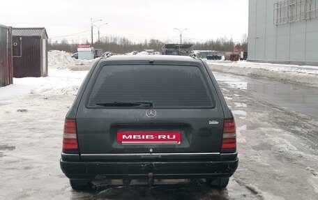 Mercedes-Benz E-Класс, 1993 год, 500 000 рублей, 6 фотография