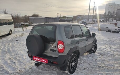 Chevrolet Niva I рестайлинг, 2017 год, 750 000 рублей, 4 фотография