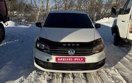 Volkswagen Polo VI (EU Market), 2016 год, 720 000 рублей, 3 фотография