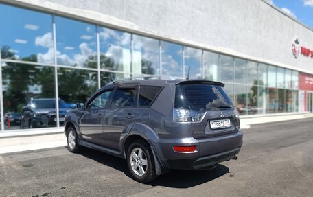 Mitsubishi Outlander III рестайлинг 3, 2010 год, 1 030 000 рублей, 5 фотография