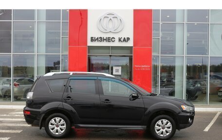 Mitsubishi Outlander III рестайлинг 3, 2010 год, 975 000 рублей, 4 фотография