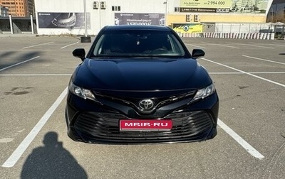 Toyota Camry, 2018 год, 2 300 000 рублей, 1 фотография