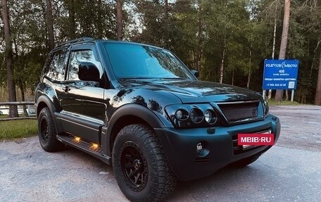 Mitsubishi Pajero III рестайлинг, 2004 год, 1 470 000 рублей, 3 фотография