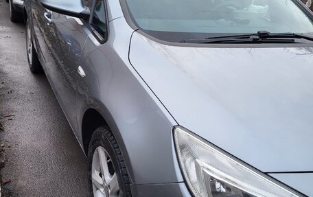 Opel Astra J, 2011 год, 920 000 рублей, 2 фотография