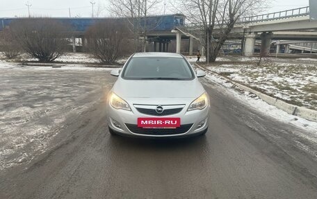 Opel Astra J, 2011 год, 745 000 рублей, 9 фотография