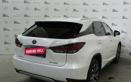 Lexus RX IV рестайлинг, 2021 год, 6 500 000 рублей, 8 фотография