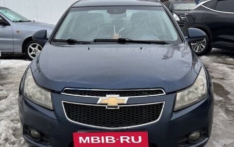 Chevrolet Cruze II, 2010 год, 499 999 рублей, 2 фотография