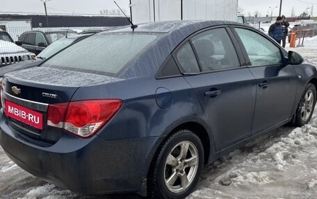 Chevrolet Cruze II, 2010 год, 499 999 рублей, 6 фотография