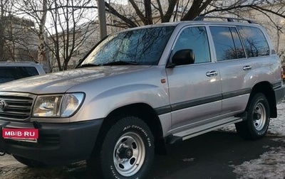 Toyota Land Cruiser 100 рестайлинг 2, 2004 год, 4 400 000 рублей, 1 фотография