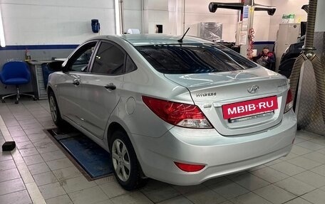 Hyundai Solaris II рестайлинг, 2013 год, 967 000 рублей, 4 фотография