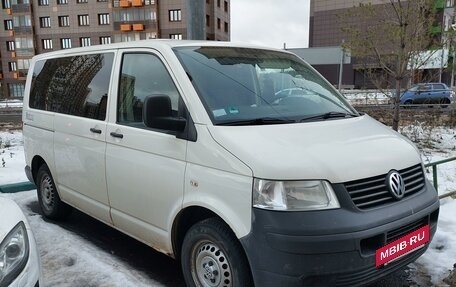 Volkswagen Transporter T5 рестайлинг, 2007 год, 1 000 000 рублей, 3 фотография