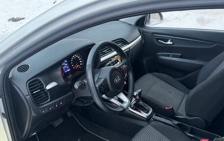 KIA Rio IV, 2020 год, 1 420 000 рублей, 2 фотография