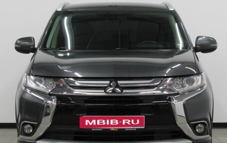 Mitsubishi Outlander III рестайлинг 3, 2017 год, 2 175 000 рублей, 8 фотография