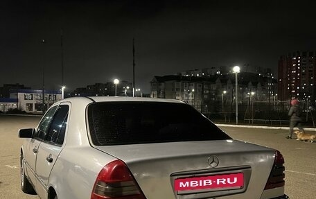 Mercedes-Benz C-Класс, 1994 год, 250 000 рублей, 4 фотография