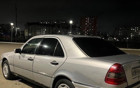 Mercedes-Benz C-Класс, 1994 год, 250 000 рублей, 5 фотография