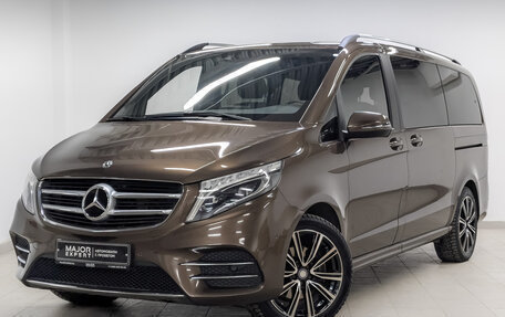 Mercedes-Benz V-Класс, 2018 год, 5 450 000 рублей, 1 фотография