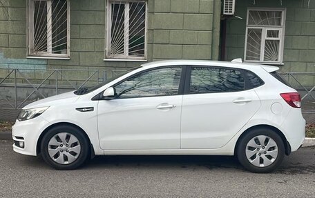 KIA Rio III рестайлинг, 2017 год, 950 000 рублей, 2 фотография