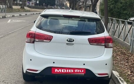 KIA Rio III рестайлинг, 2017 год, 950 000 рублей, 3 фотография