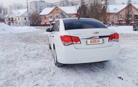 Chevrolet Cruze II, 2013 год, 700 000 рублей, 5 фотография