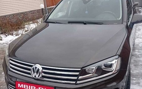 Volkswagen Touareg III, 2015 год, 3 350 000 рублей, 8 фотография