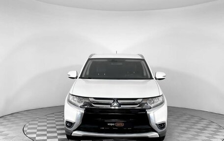 Mitsubishi Outlander III рестайлинг 3, 2015 год, 1 650 000 рублей, 2 фотография