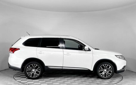 Mitsubishi Outlander III рестайлинг 3, 2015 год, 1 650 000 рублей, 4 фотография