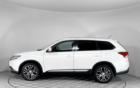 Mitsubishi Outlander III рестайлинг 3, 2015 год, 1 650 000 рублей, 8 фотография