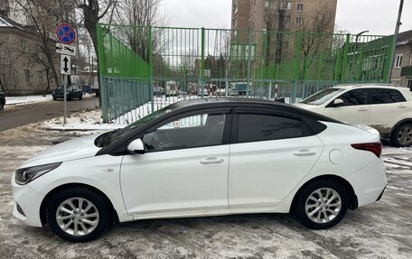 Hyundai Solaris II рестайлинг, 2018 год, 1 230 000 рублей, 12 фотография