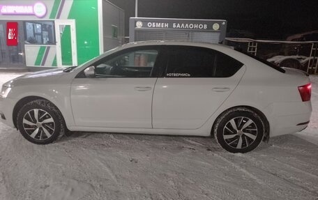 Skoda Octavia, 2018 год, 1 250 000 рублей, 4 фотография