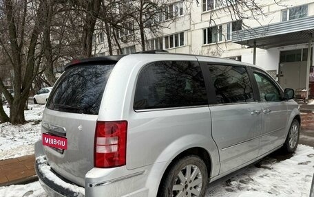 Chrysler Voyager IV, 2008 год, 1 245 000 рублей, 5 фотография