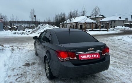 Chevrolet Cruze II, 2010 год, 570 000 рублей, 8 фотография