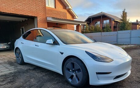 Tesla Model 3 I, 2022 год, 4 500 000 рублей, 1 фотография