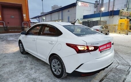 Hyundai Solaris II рестайлинг, 2021 год, 1 499 999 рублей, 5 фотография