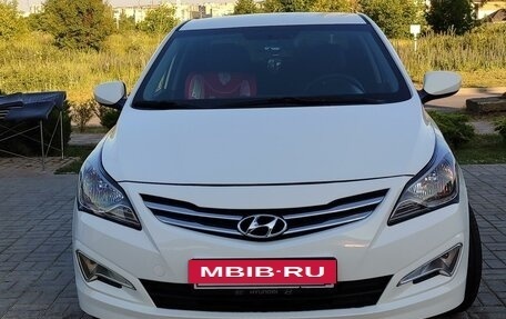 Hyundai Solaris II рестайлинг, 2014 год, 1 200 000 рублей, 2 фотография