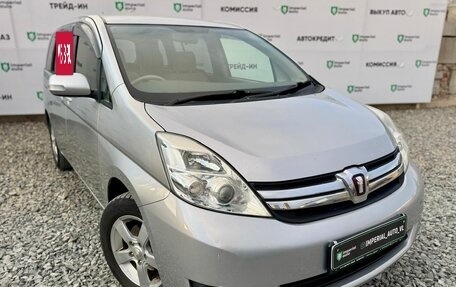 Toyota ISis I, 2011 год, 1 050 000 рублей, 2 фотография