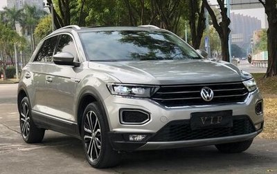 Volkswagen T-Roc I, 2021 год, 1 830 000 рублей, 1 фотография