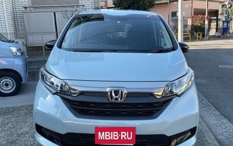 Honda Freed II, 2022 год, 1 550 000 рублей, 2 фотография