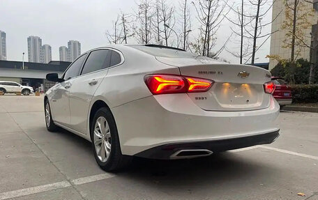 Chevrolet Malibu IX, 2022 год, 1 500 000 рублей, 6 фотография