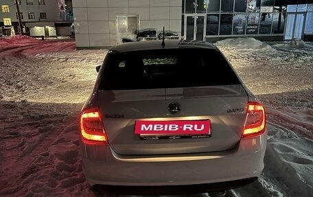 Skoda Rapid I, 2015 год, 990 000 рублей, 2 фотография