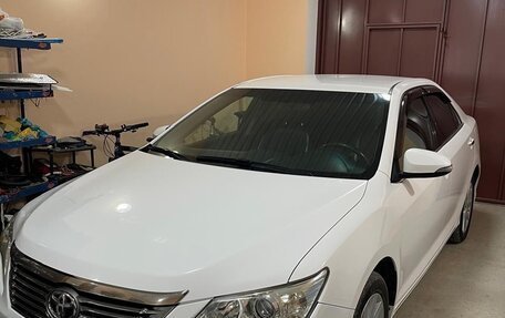 Toyota Camry, 2012 год, 1 850 000 рублей, 10 фотография