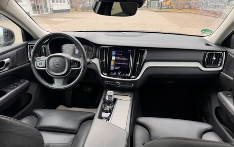 Volvo V60 II, 2021 год, 3 410 000 рублей, 14 фотография