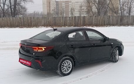 KIA Rio IV, 2019 год, 1 395 000 рублей, 3 фотография