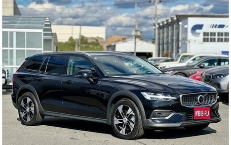 Volvo V60 II, 2021 год, 3 950 000 рублей, 1 фотография