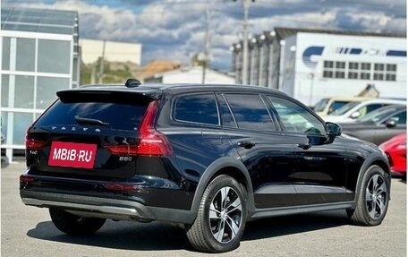 Volvo V60 II, 2021 год, 3 950 000 рублей, 5 фотография