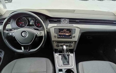 Volkswagen Passat B8 рестайлинг, 2016 год, 1 659 000 рублей, 16 фотография